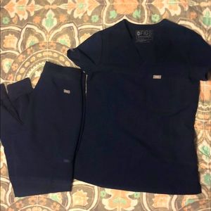 Navy Figs scrub set!  🩺